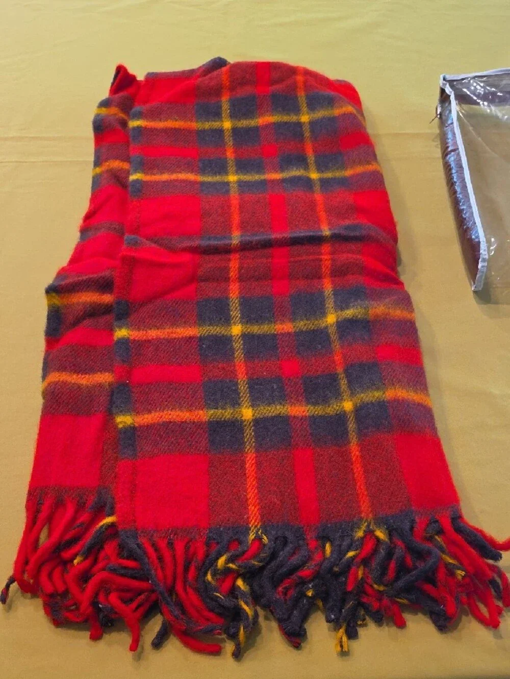 VTG Faribo Poncho Blanket Pak Red Plaid Stadium Throw Fringe New In Bag NOS